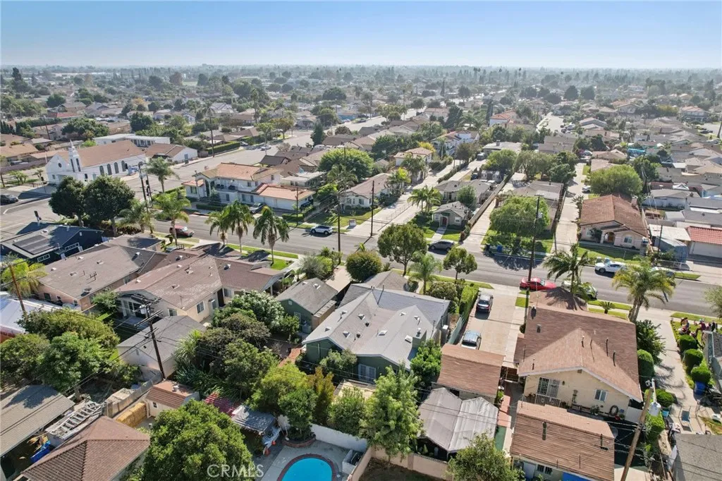 8441 Alameda, Downey, California 90242 home-pic-42